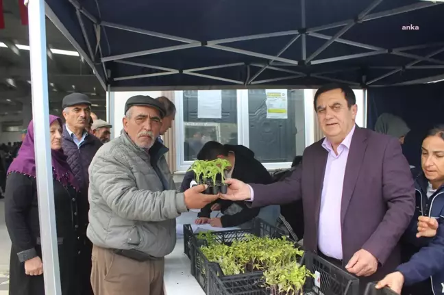 Eskişehir'de yerel tohumlardan elde edilen fide dağıtımı yapıldı