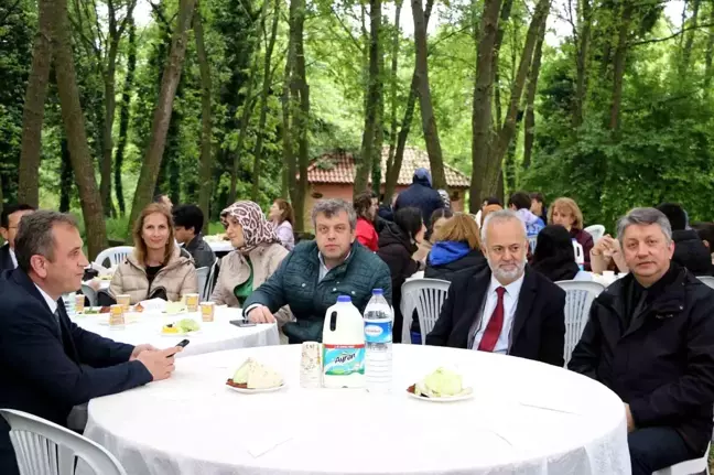 Hemşireler Günü'nü aileleriyle birlikte kutladılar