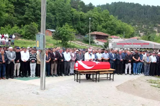 Kalp krizinden hayatını kaybeden asker son yolculuğuna uğurlandı