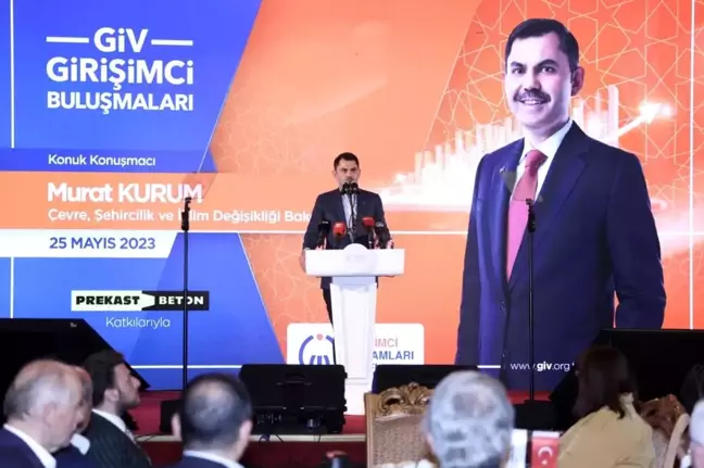 Çevre Bakanı Murat Kurum, Çekmeköy'de işçilerle buluştu