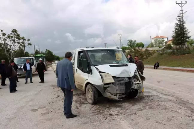 Günyüzü'nde maddi hasarlı trafik kazası meydana geldi