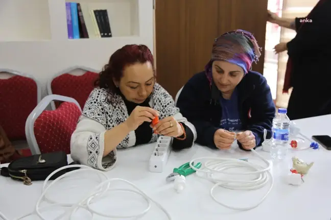 Eskişehir Mihalıççıklı Kadınlar, 'Evde Tamir Kursu'nu Başarıyla Tamamladı