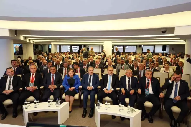 Kayseri Büyükşehir Belediye Başkanı Dr. Memduh Büyükkılıç, Türkiye Belediyeler Birliği Encümen Toplantısı'na katıldı