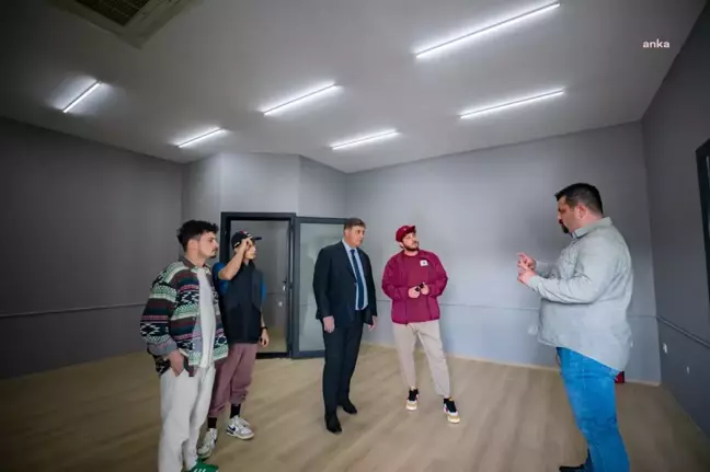 Karşıyaka Belediyesi, Anıl Piyancı'nın önerisiyle kayıt stüdyosu kurdu