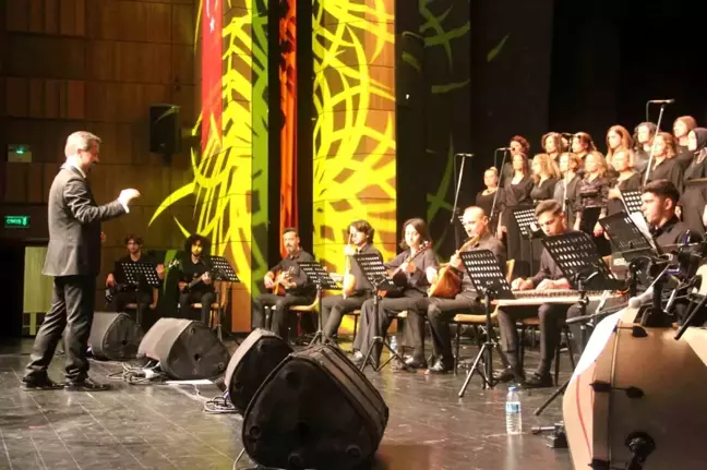 Samsun Tabip Odası Türk Müziği Korosu Depremzedeler İçin Konser Düzenledi