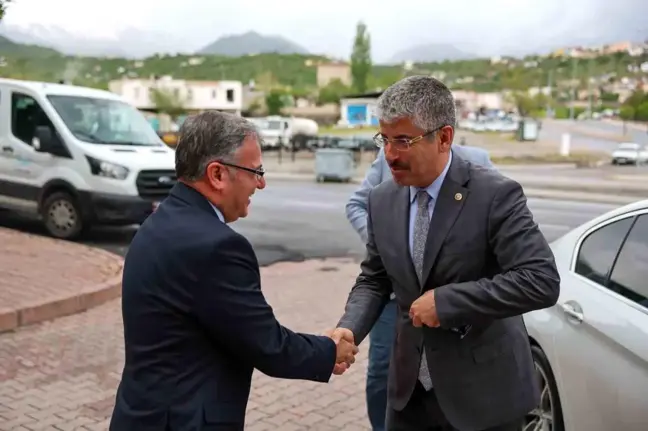 AK Parti Kayseri Milletvekili Şaban Çopuroğlu Hacılar Belediye Başkanı Bilal Özdoğan'ı ziyaret etti