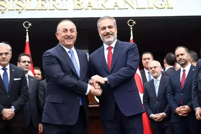 Hakan Fidan, Dışişleri Bakanlığı görevini Mevlüt Çavuşoğlu'ndan devraldı