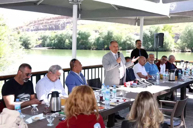Talas Belediye Başkanı Mustafa Yalçın, Zincidere 100. Yıl Mesire Alanı'nı tanıttı