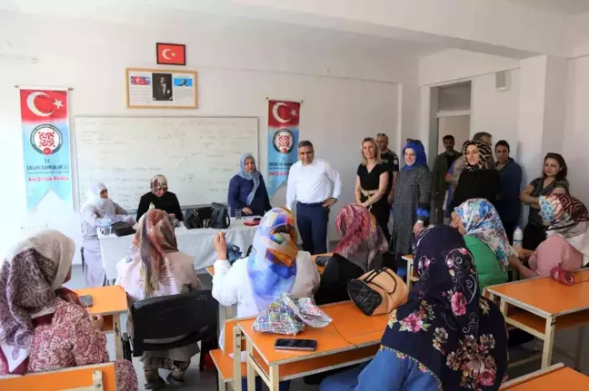 Diyarbakır'da Ergani Kaymakamı ve Belediye Başkan Vekili Ahmet Karaaslan, ADEM kursiyerleriyle bir araya geldi