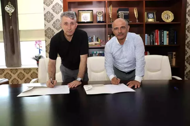 Körfez Belediye Başkanı Şener Söğüt, işçilere yüzde 20 zam yaptı