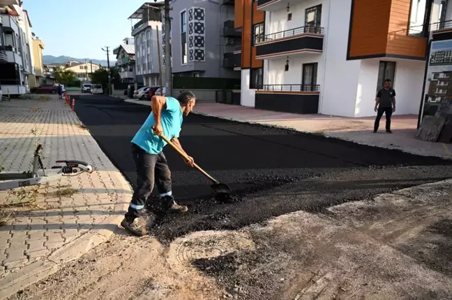 Kartepe'de Asfalt Çalışmaları Devam Ediyor