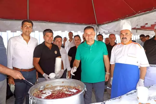 Alanya Belediyesi Muharrem Ayı'nda Aşure İkram Etkinliği Düzenledi