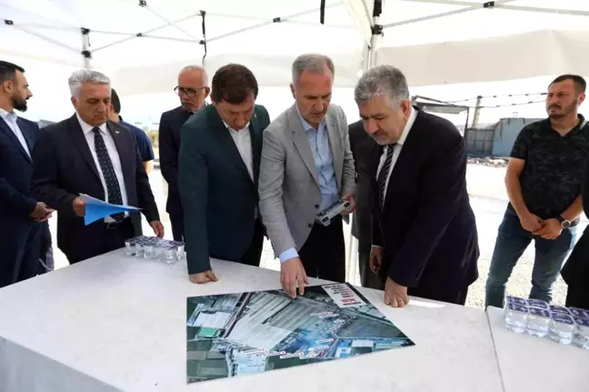 İnegöl'deki yangın sonrası Bakan Yardımcısı incelemelerde bulundu