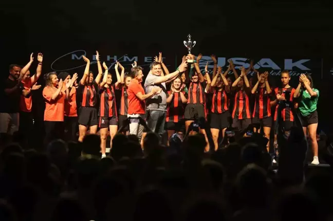 Uşak'ta Gurbetçi Festivali Yoğun İlgi Gördü
