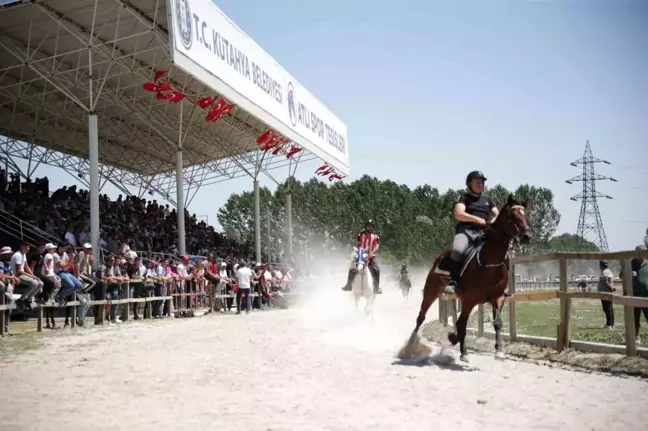 Kütahya'da Rahvan At Yarışları Heyecanı
