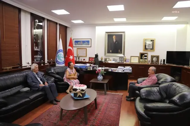 Prof. Dr. Belgin Efe, Eskişehir Büyükşehir Belediye Başkanı Yılmaz Büyükerşen'i ziyaret etti
