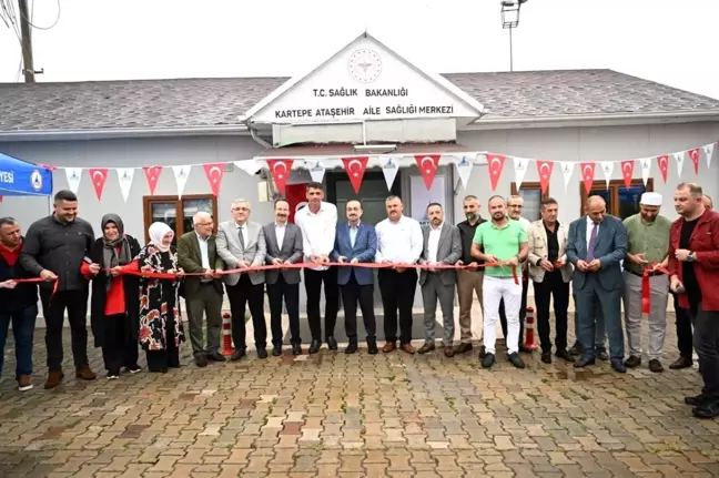 Kartepe Belediyesi tarafından inşa edilen Ataşehir Aile Sağlığı Merkezi hizmete açıldı