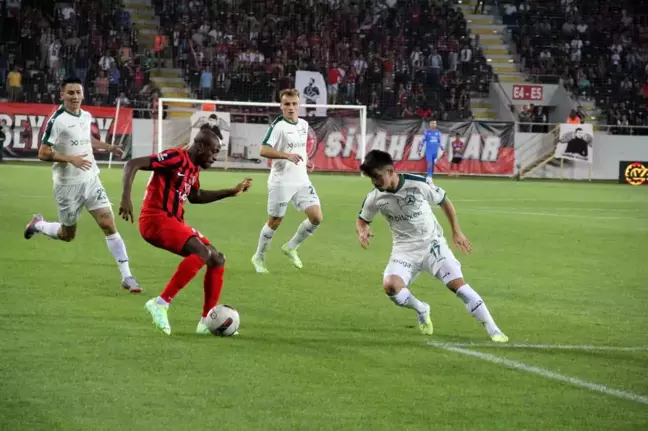 Ahlatcı Çorum FK, Giresunspor'a 2-0 yenildi