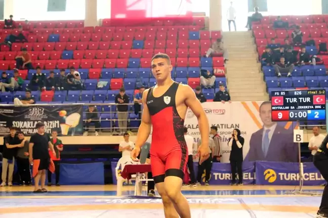 Milli güreşçi Beytullah Sarı trafik kazası geçirdi! Babası, kardeşi ve 2 yakını hayatını kaybetti