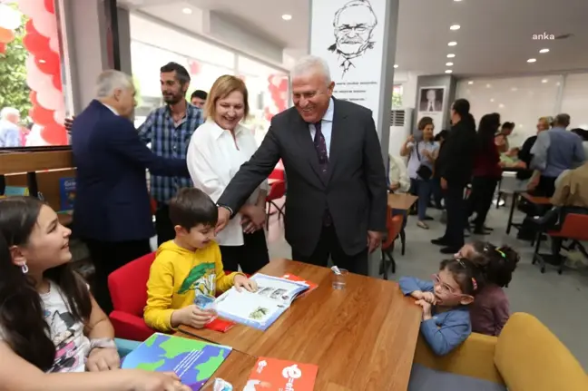 Efeler Belediye Başkanı Mehmet Fatih Atay'ın Kitap Kafeleri Yoğun İlgi Görüyor