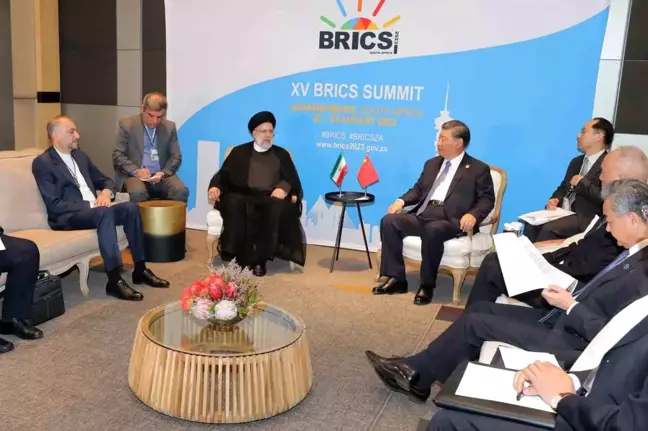 İran Cumhurbaşkanı BRICS Zirvesi'nde Xi Jinping ve Narendra Modi ile görüştü