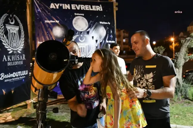 Akhisar'da 'Gökyüzü Gözlem Geceleri'ne İlgi Büyük