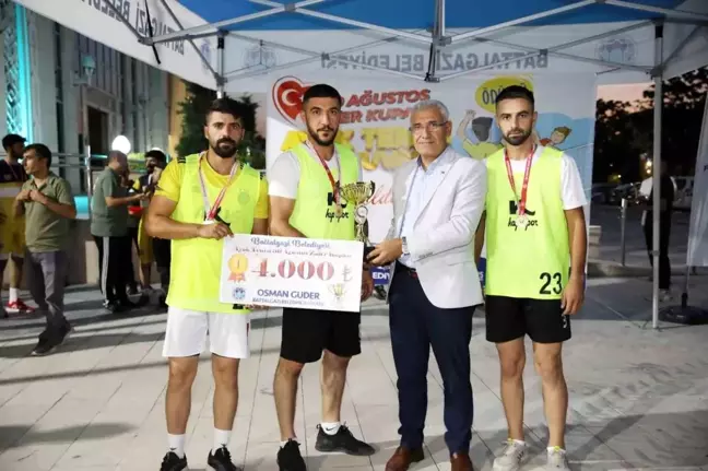 Malatya'da Ayak Tenisi Turnuvası Şampiyonu Belli Oldu