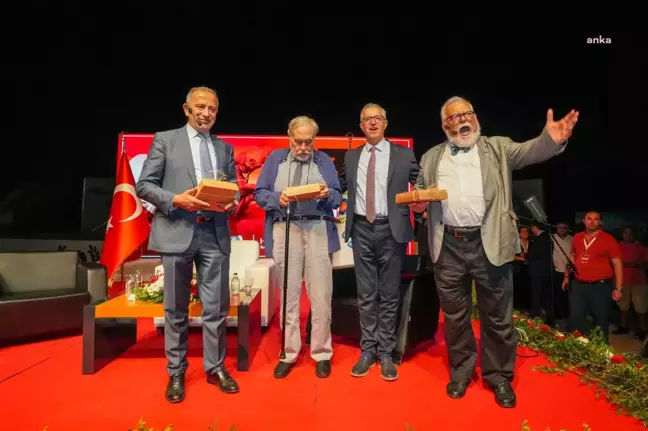 Usta Tarihçiler Atatürk'ün Dehasını Anlattı