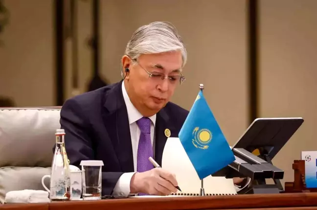Kazakistan'da Nükleer Santral Referandumu Düzenlenecek