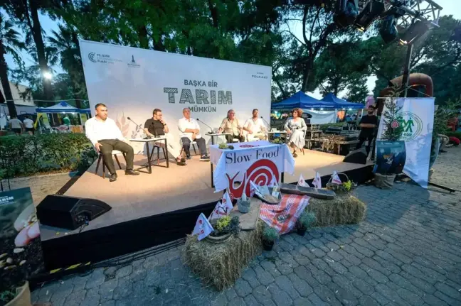 92. İzmir Enternasyonal Fuarı'nda gençlerle