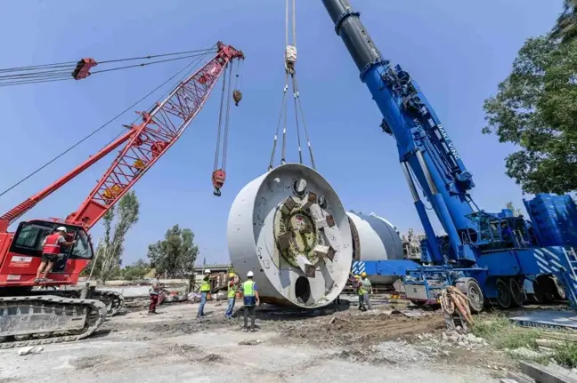 İzmir'de Dev Tünel Açma Makinesi Buca Metrosu İçin Çalışacak