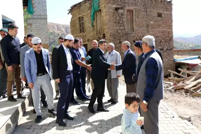 Hizan'da yapımı tamamlanan cami açıldı