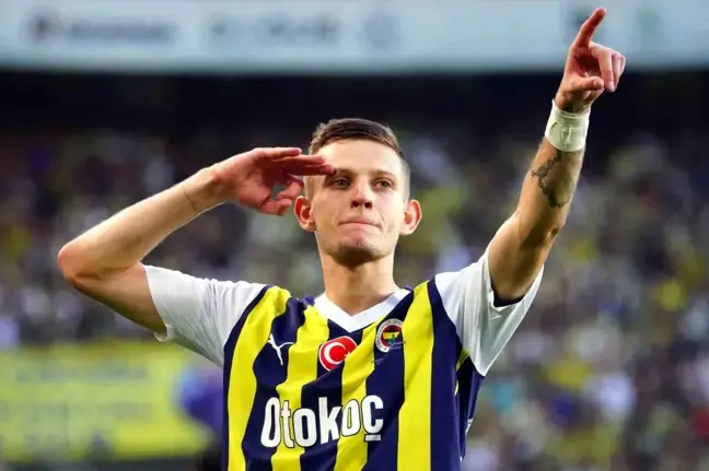 Fenerbahçe'nin Szymanski'si Antalyaspor'a gol attı