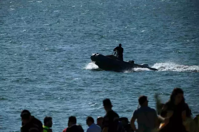 İzmir'de orman yangınında düşen helikopter için arama kurtarma çalışmaları yeniden başladı