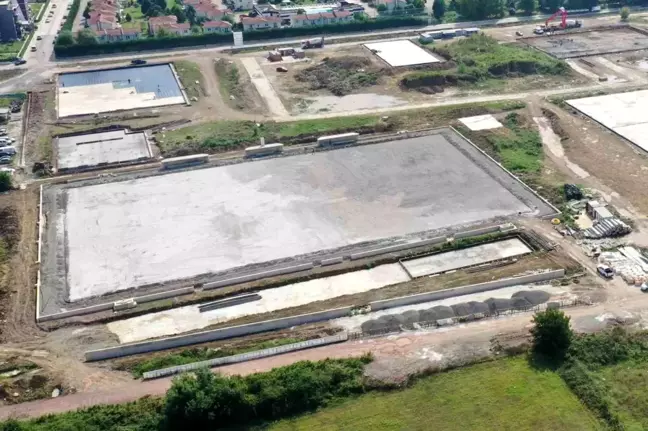 Alikahya bölgesine modern futbol sahası yapılıyor