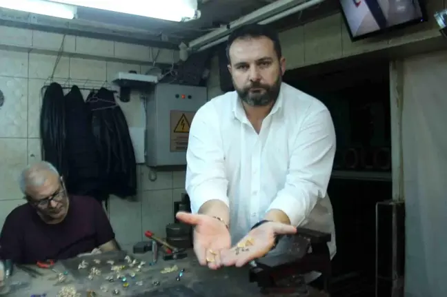 İzmir'de Kuyumcu Atölyesinin Altınları Kargoda Kayboldu