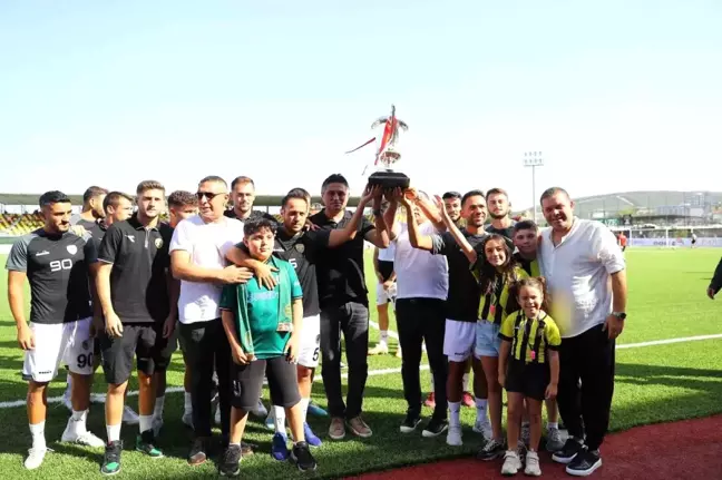 Aliağaspor FK, İnegöl Kafkas Gençlikspor'u mağlup etti
