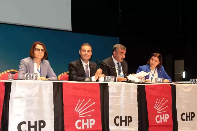 CHP Balıkesir İl Başkanlığı'nda Erden Köybaşı başkan seçildi