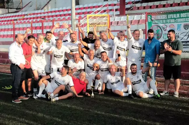 Aydınspor Masterlar Takımı Ayvalık Turnuvasında Şampiyon Oldu