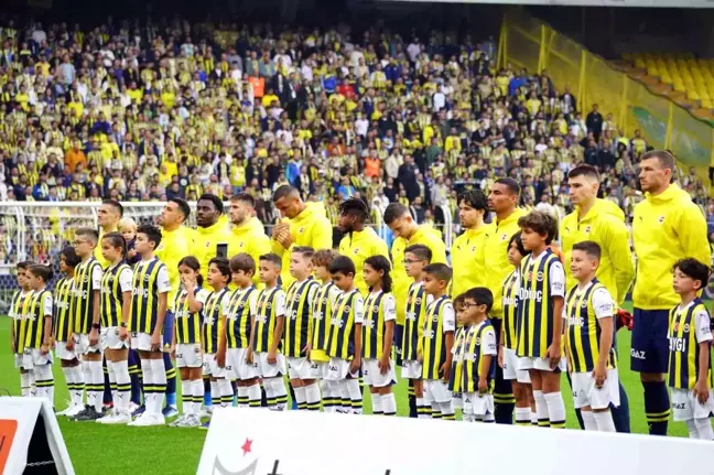 Fenerbahçe, Çaykur Rizespor'u 5-0 Mağlup Ederek Galibiyet Serisini 14 Maça Çıkardı