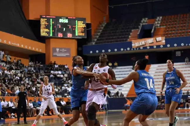 Çukurova Basketbol Mersin, Parfumerias Avenida'ya yenildi