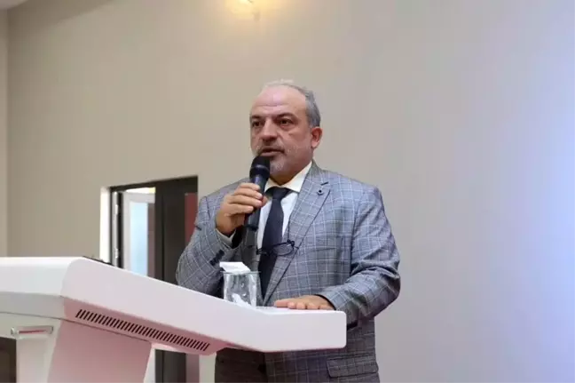 Derince İlçe Müftülüğü'nün Camiler ve Din Görevlileri Haftası Konferansı