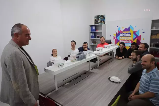 Gemlik Belediyesi Tarafından Kurulan Engelsiz Montaj Atölyesi, Engelli Bireylerin Sosyal ve İş Yaşamına Katkı Sağlıyor
