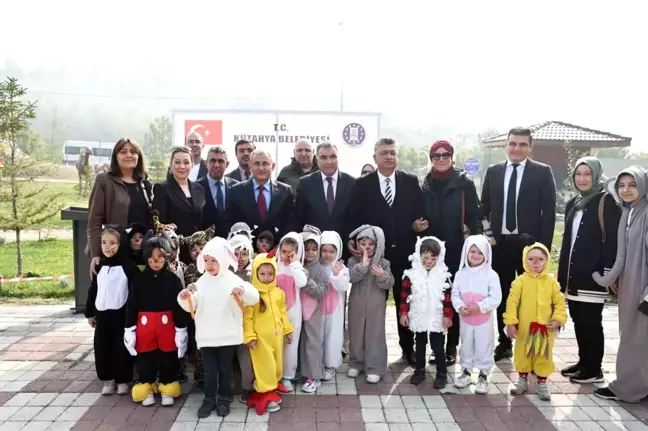 Kütahya'da sahipsiz hayvanlar bakımevinde özel etkinlik