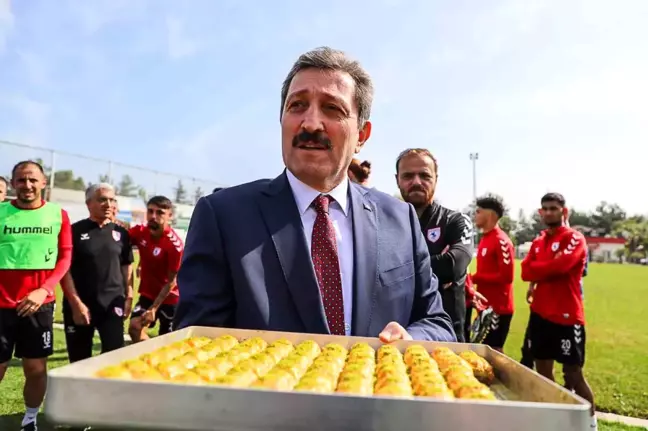 Samsun Valisi Orhan Tavlı, Samsunspor'u ziyaret etti