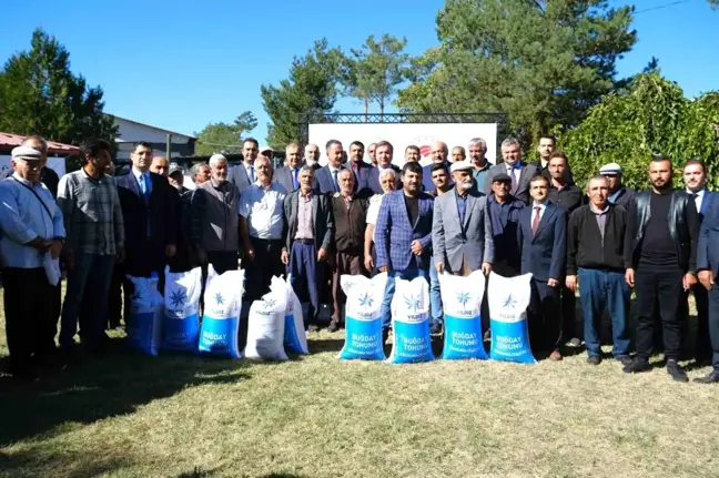Erzincan'da çiftçilere yüzde 50 devlet destekli 349 ton tohumluk buğday dağıtıldı