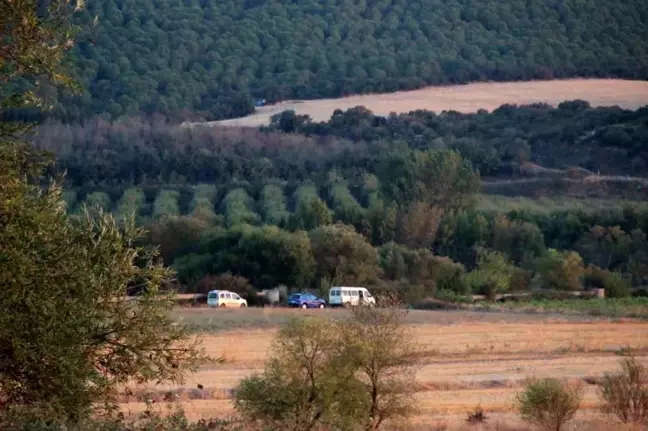 Çanakkale'de Tarlada Ölü Bulunan Çocuğun Cenazesi Defnedildi