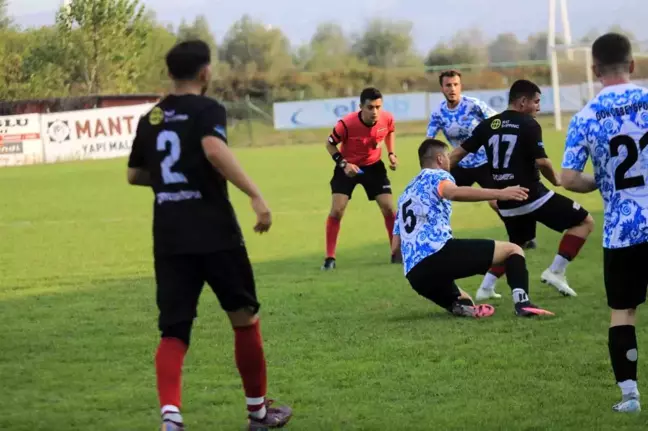 Çaycumaspor, Gökçebeyspor'u 1-0 mağlup etti
