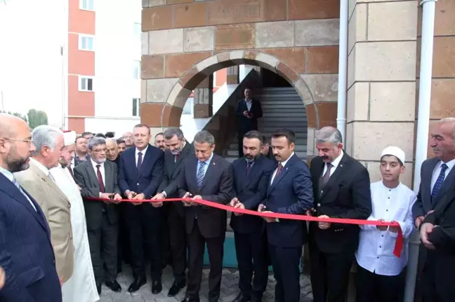 Şehidin vasiyeti olan cami ve yatılı hafızlık Kur'an kursu ibadete açıldı