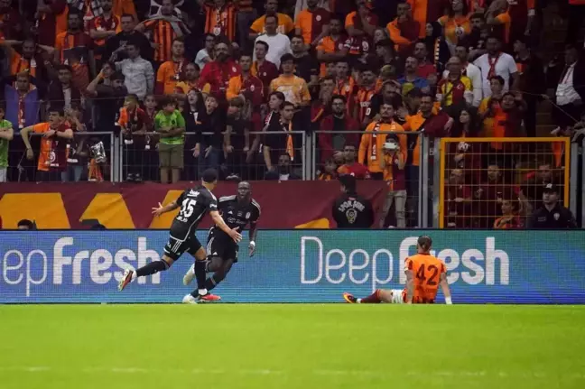 Beşiktaş'ın İngiliz yıldızı Oxlade-Chamberlain, Galatasaray'a gol attı